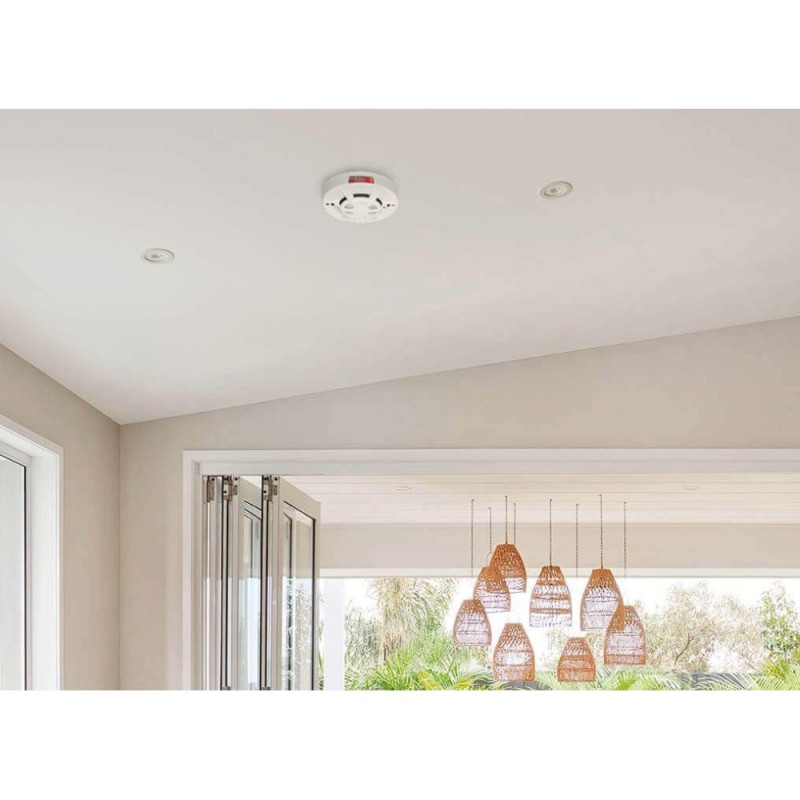 WIFI camera smoke detector accessible remotely